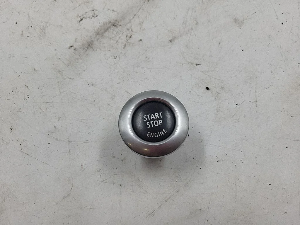 Automobilio užvedimo jungtukas