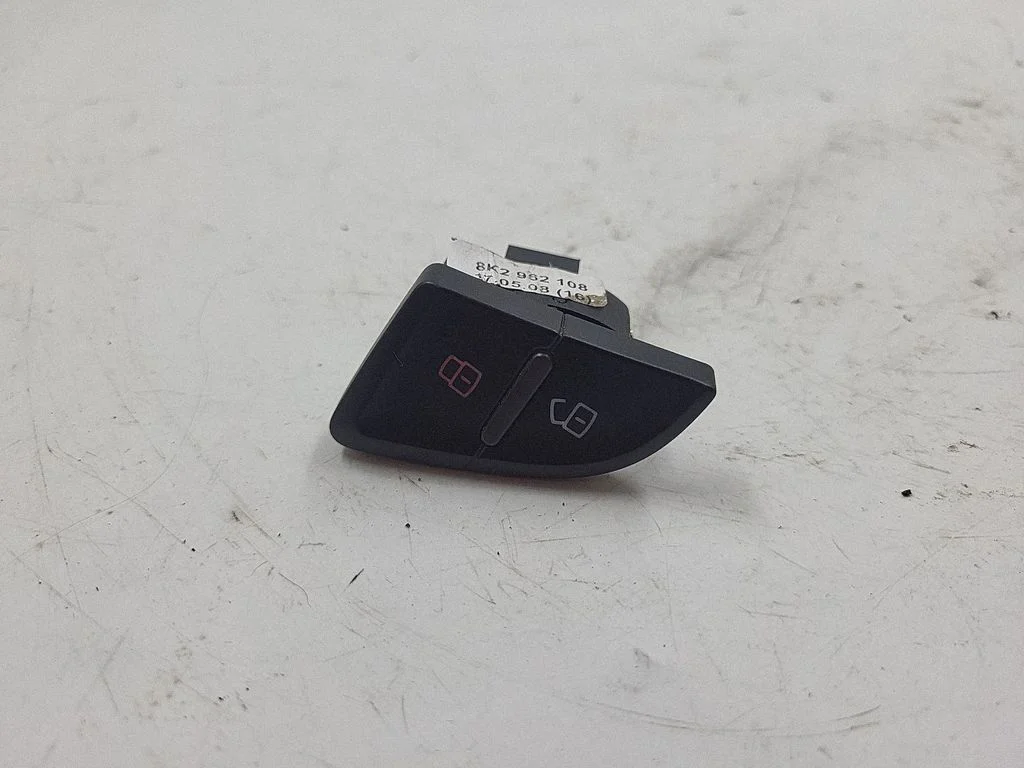 Centrinio užrakto jungtukas