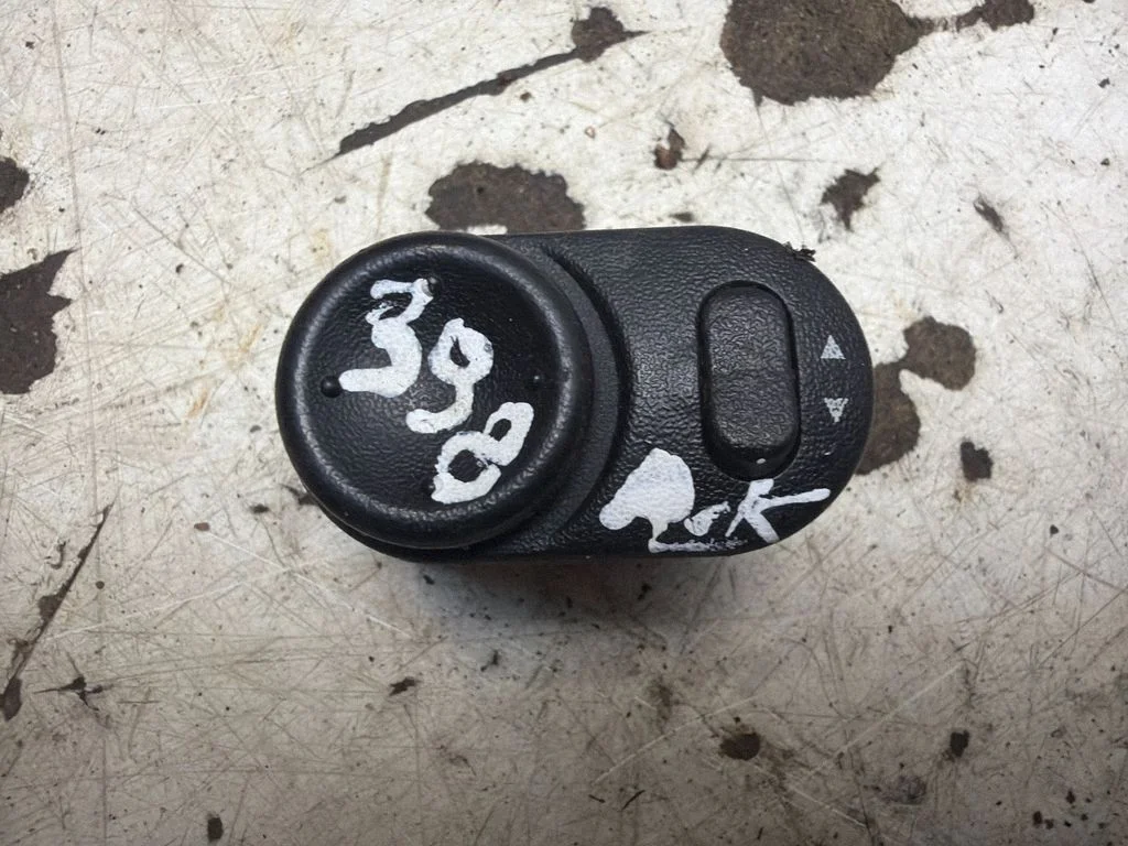 Wing mirror switch 09226861