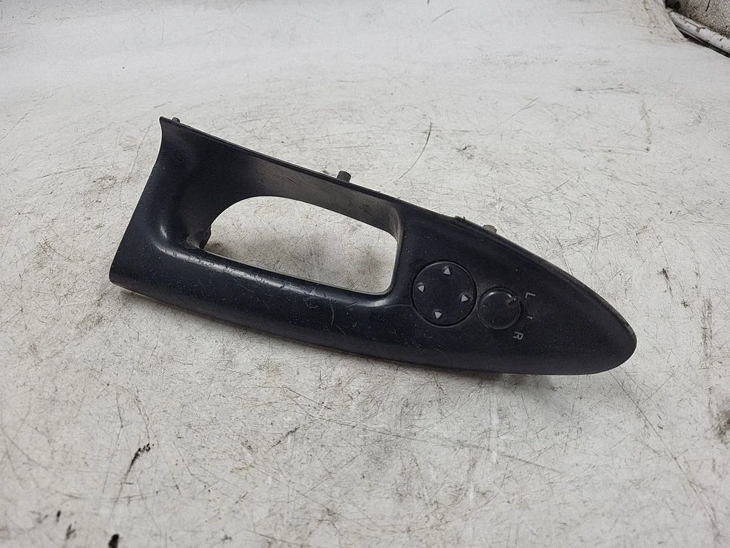 Wing mirror switch 8D0959565