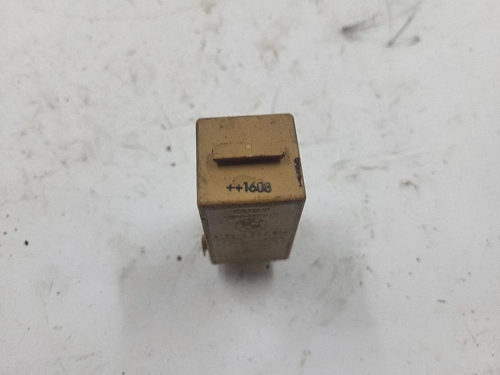Other relay 8384505