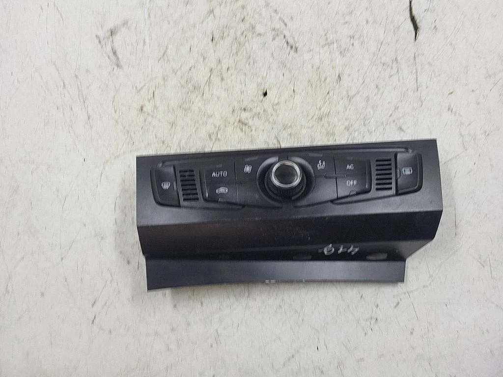 Climate control unit 8T1820043T