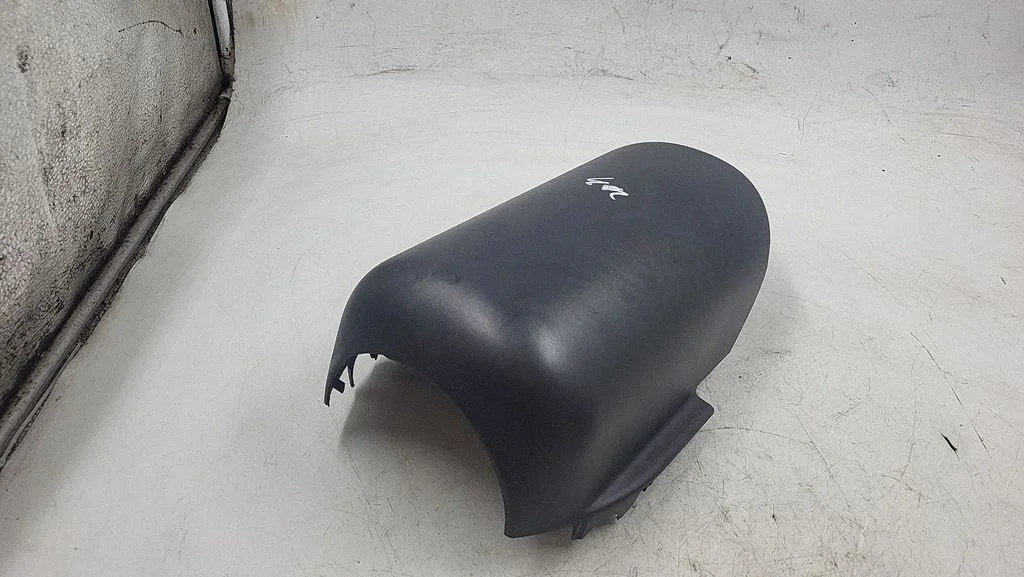 Steering wheel column trim
