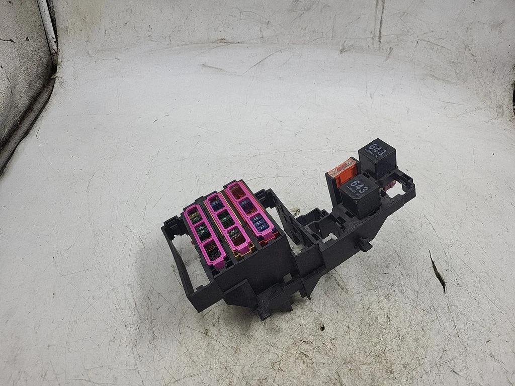 Fuse module 8A0937J1