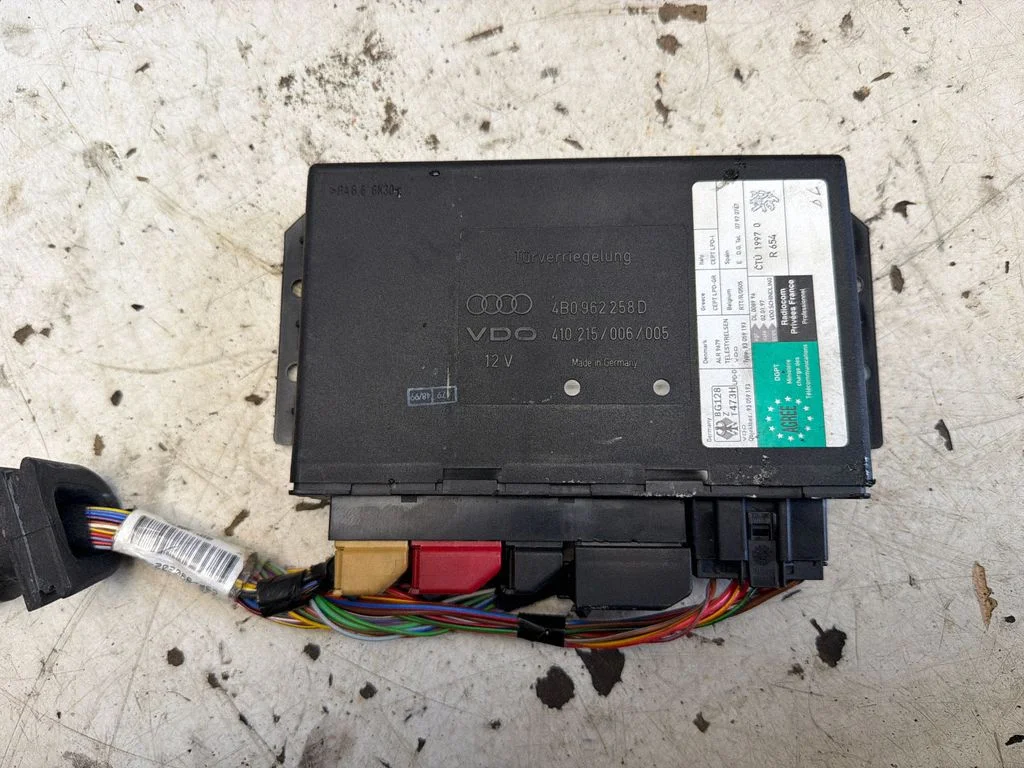 Comfort/convenience module 4B0962258D