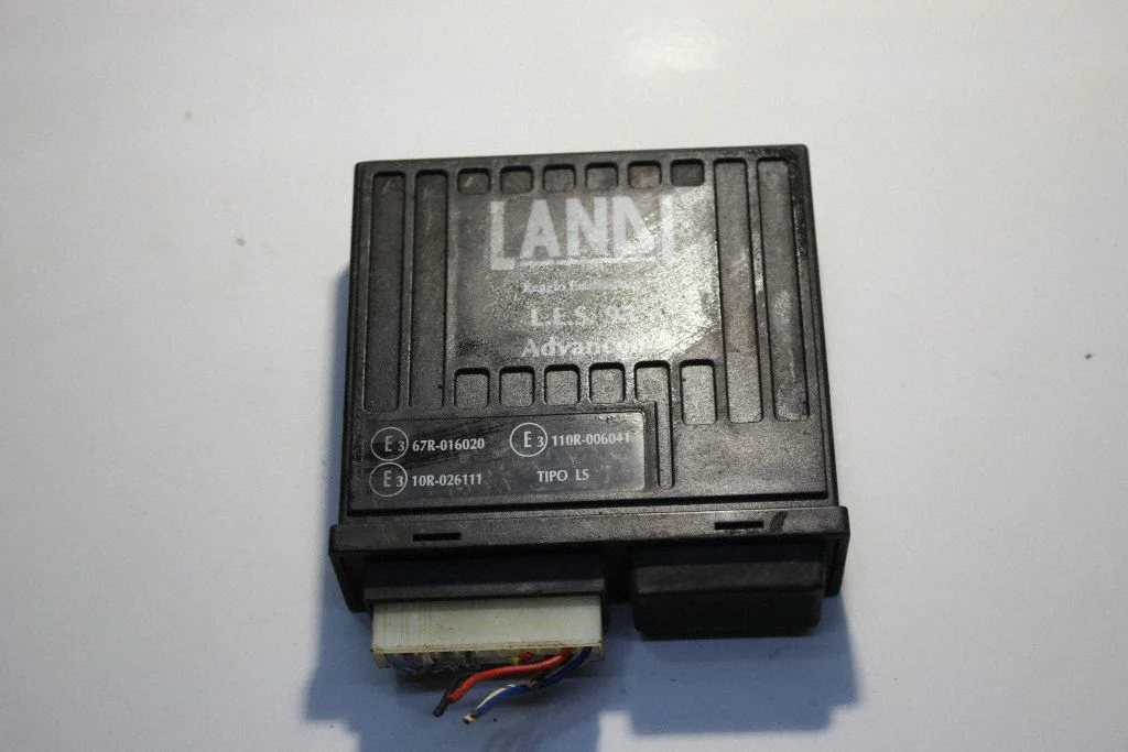 Dujų įrangos valdymo blokas