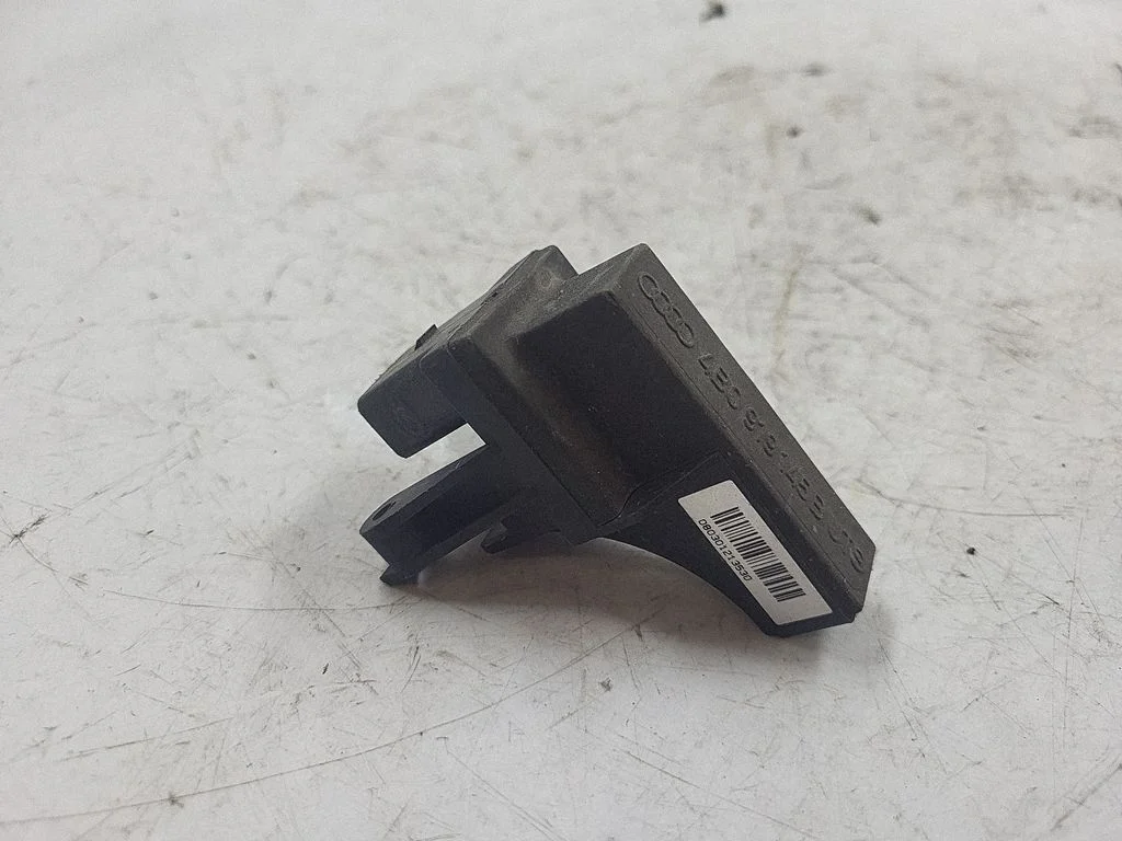 Aerial antenna amplifier – Audi A5 Sportback 8TA (2009-2016)