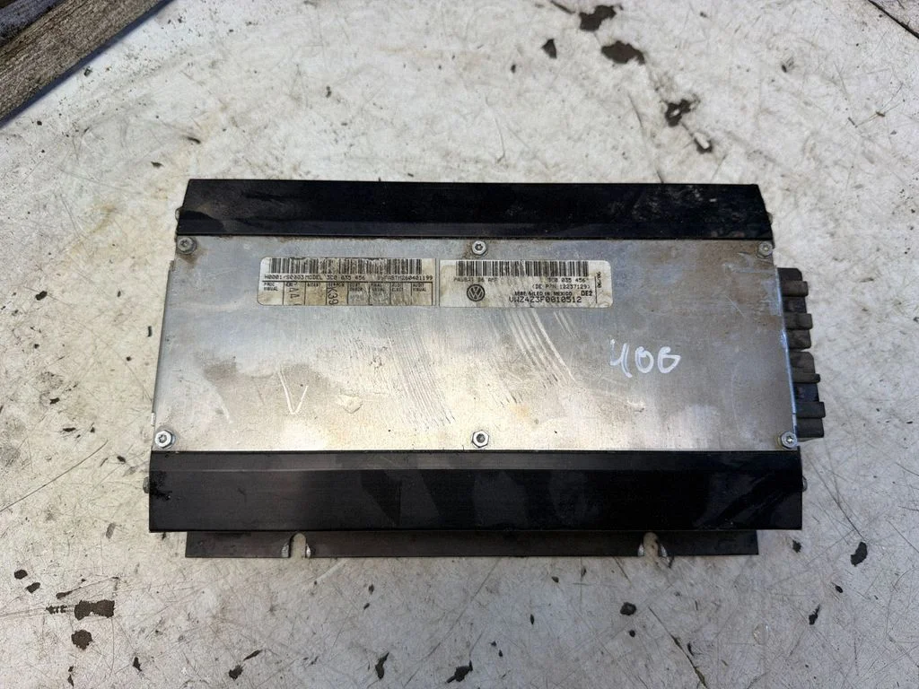 Helivõimendi 3C0035456