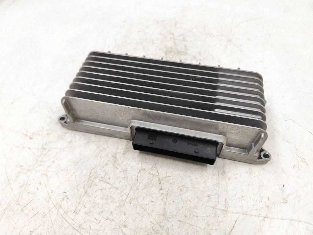 Sound amplifier 8T0035223AB