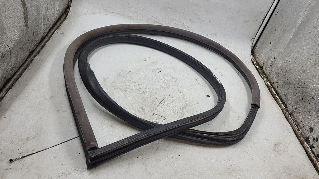 Priekinė sandarinimo guma (ant durų)