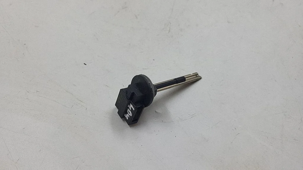 Interior temperature sensor 105435021