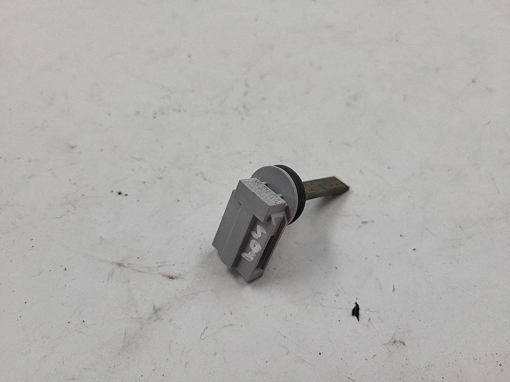 Interior temperature sensor 3D0907543