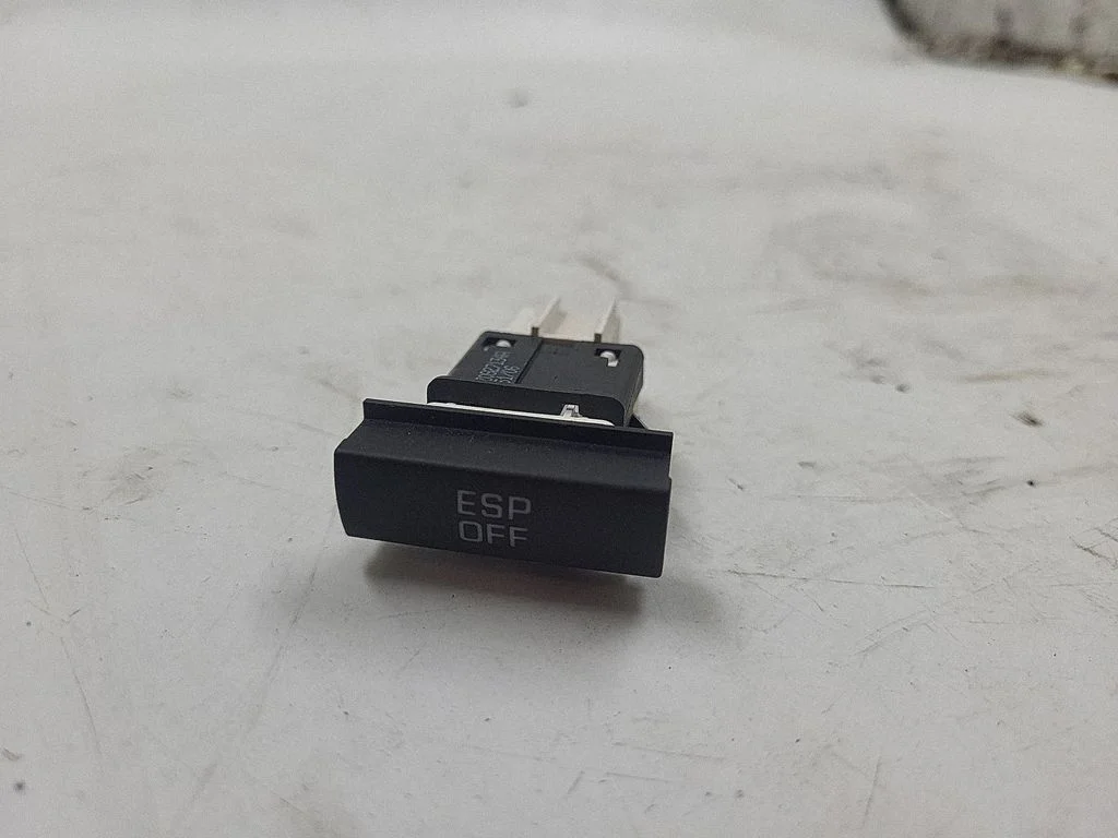 ESP (stabiilsussüsteemi) lüliti 1Z0927134A