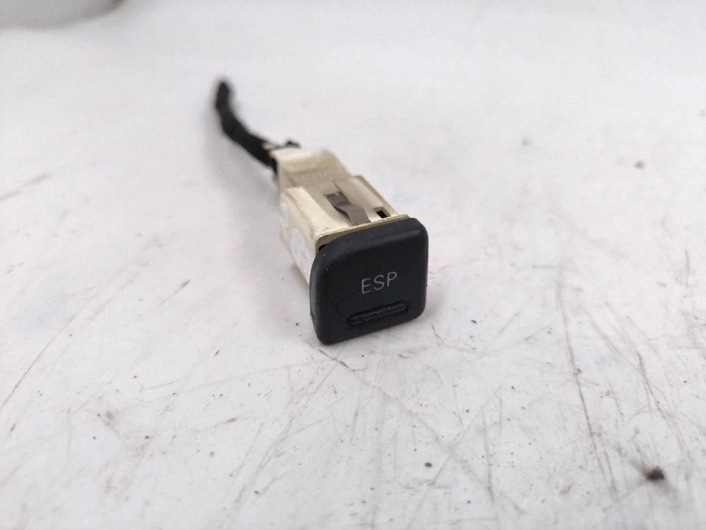ESP (stability program) switch – Audi A4 S4 B6 8E 8H (2001-2005)