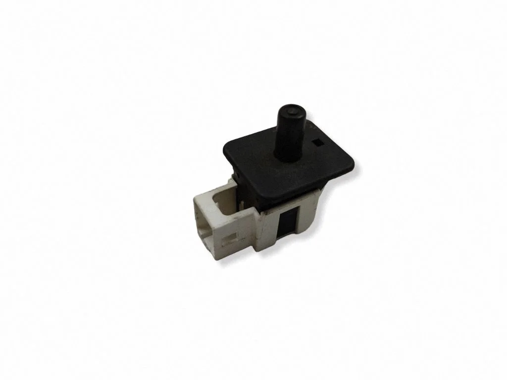 Priekinių durų atvėrimo/ užvėrimo daviklis (varlytė)