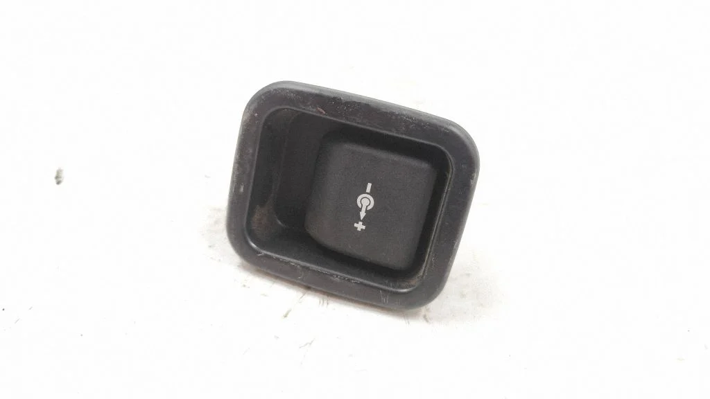 12 V lizdas (gale)