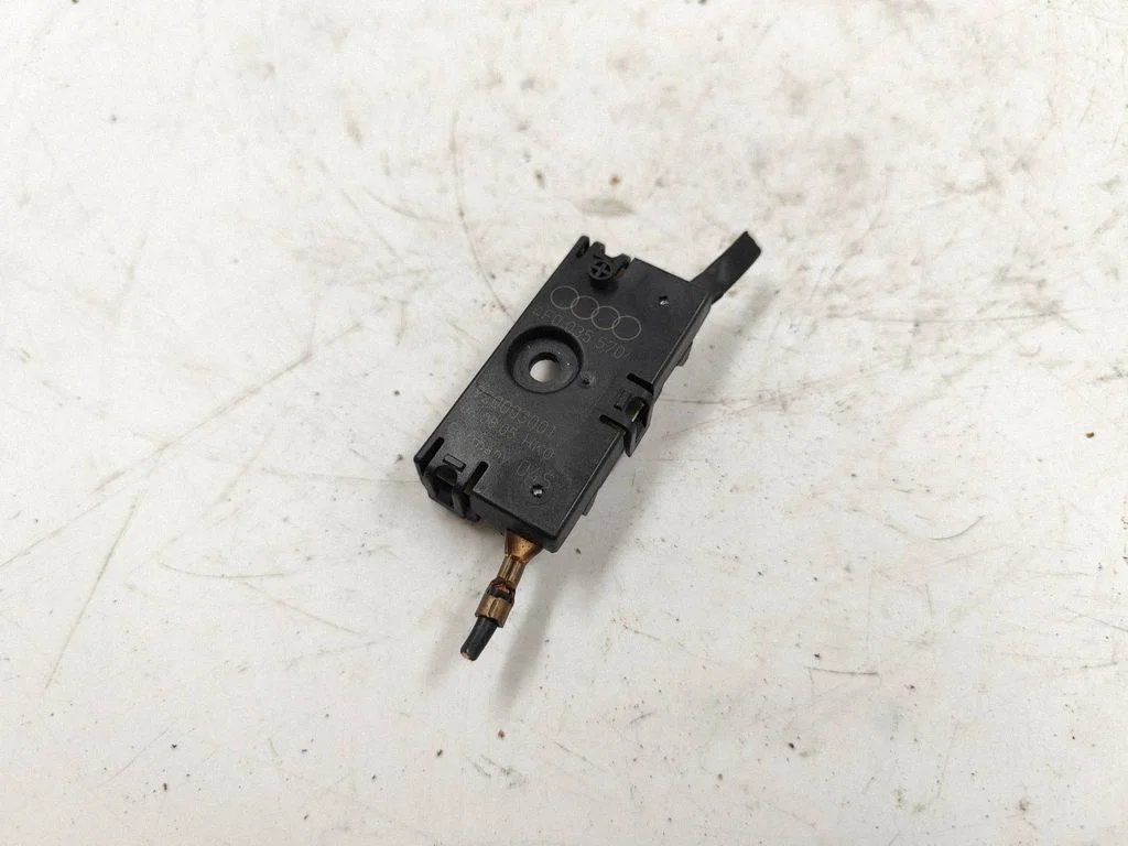 Antenos valdymo blokas