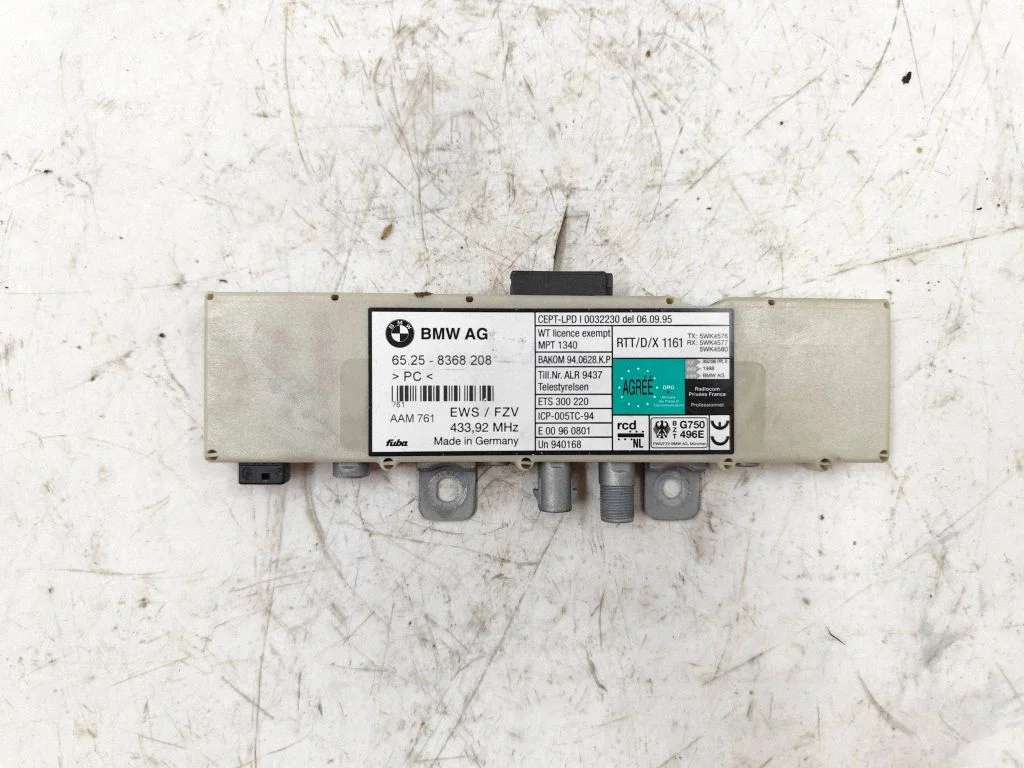 Antenos valdymo blokas