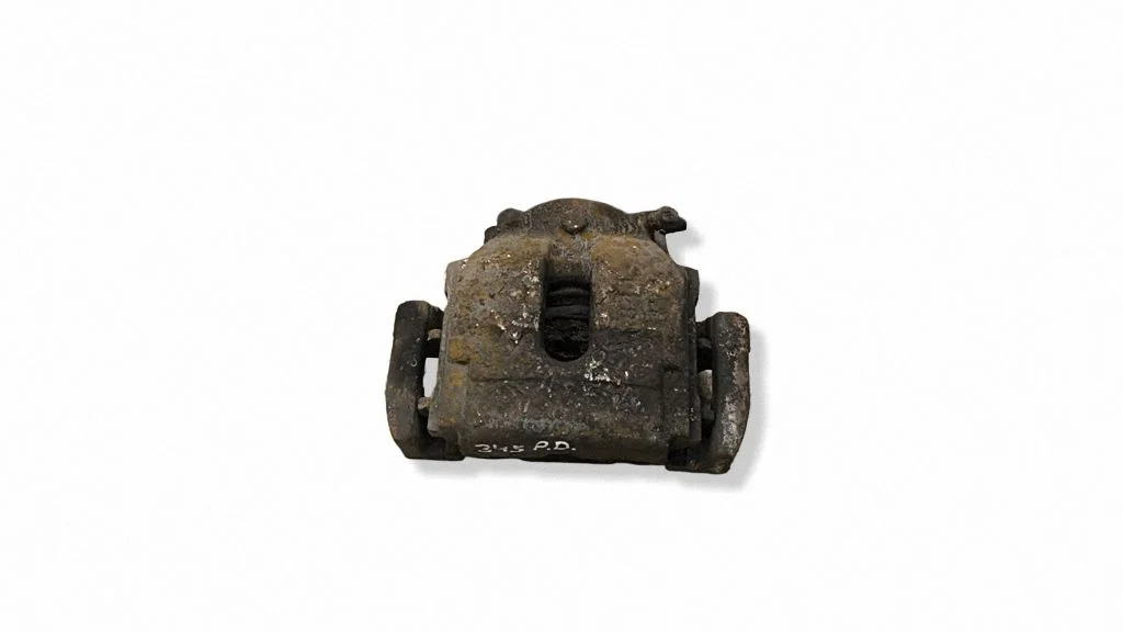 Front brake caliper – front right