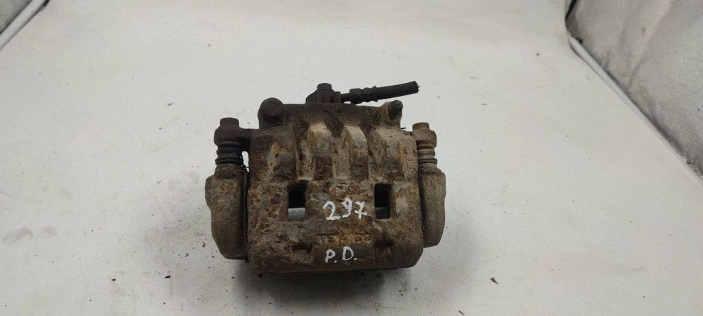 Front brake caliper – Subaru Legacy (2010-2016)
