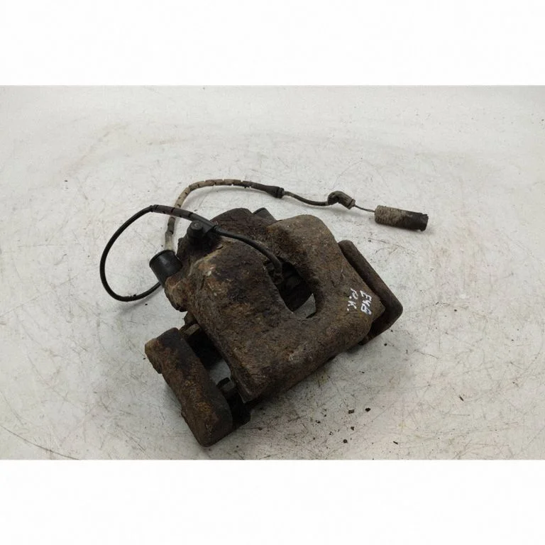 Front brake caliper – front left