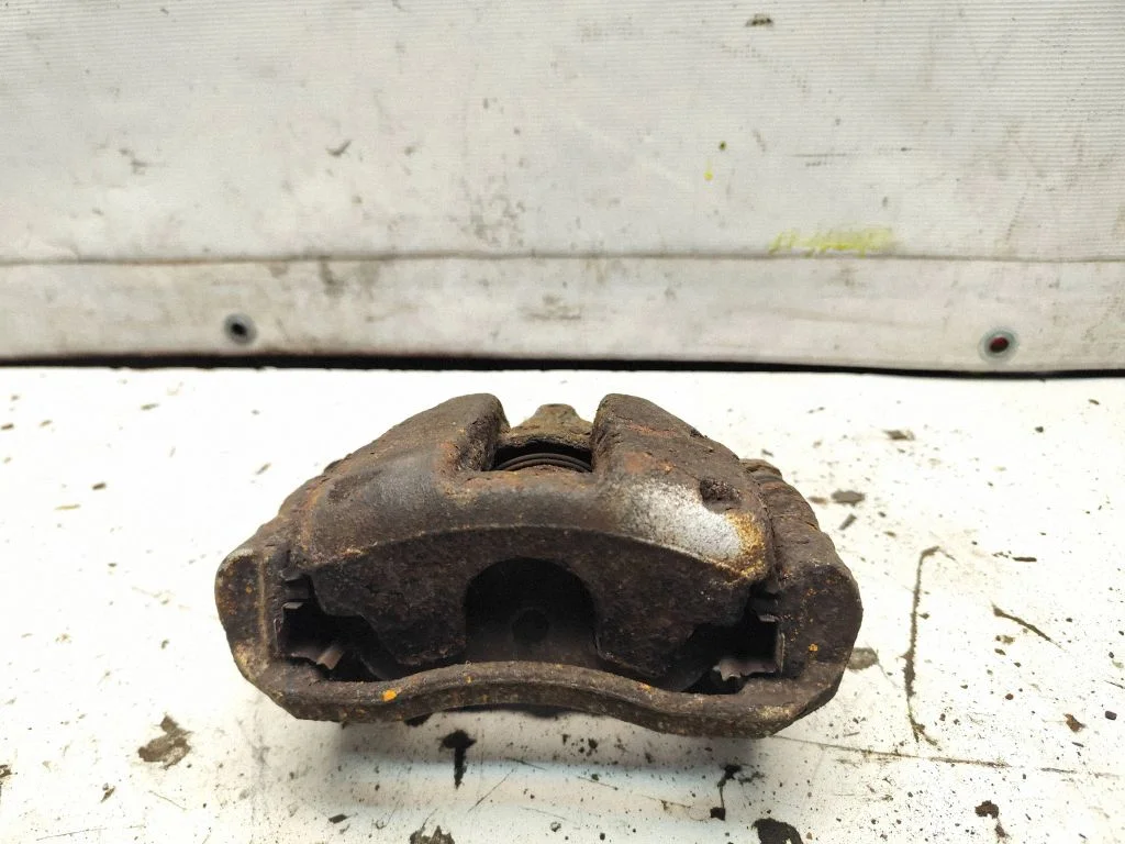Front brake caliper – Honda CR-V (2007-2012)