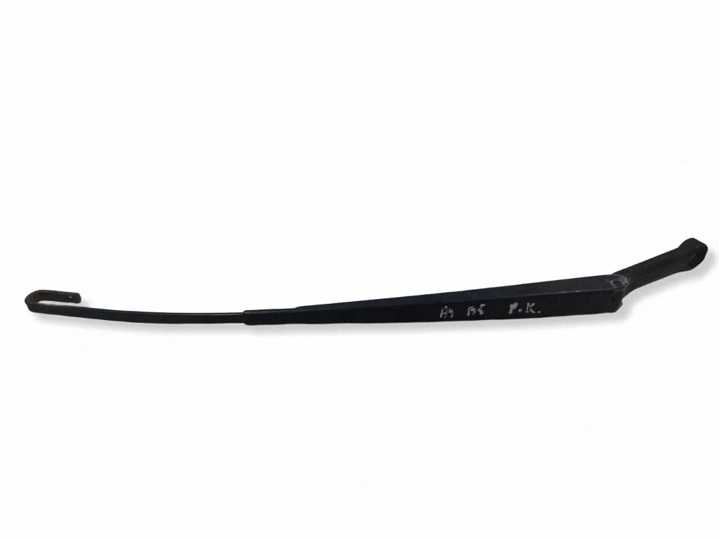 Front wiper blade arm 8D1955408D