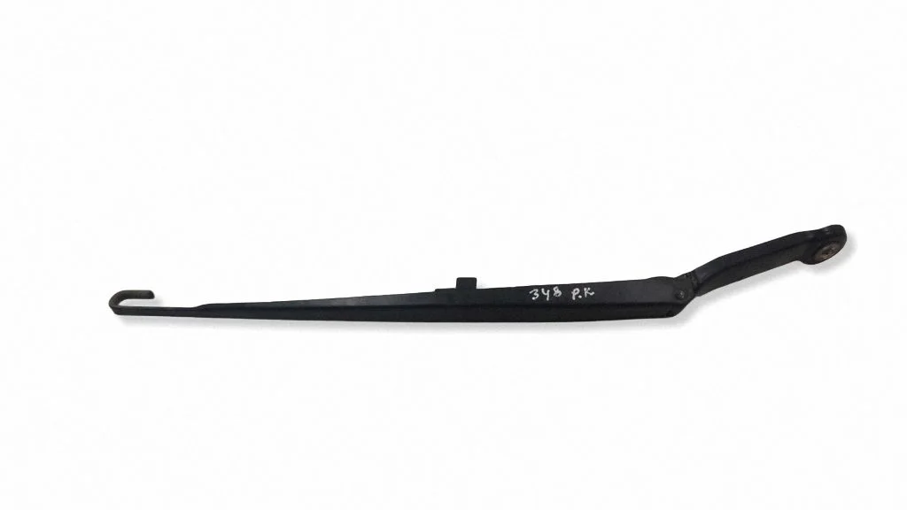 Front wiper blade arm – front left