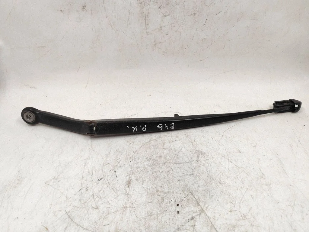 Front wiper blade arm 7003931