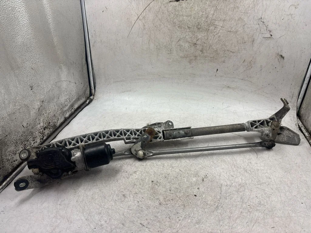 Front wiper linkage and motor – Mitsubishi Lancer Evolution X (2008-2014)