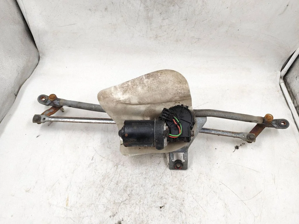 Front wiper linkage and motor 1L0955119