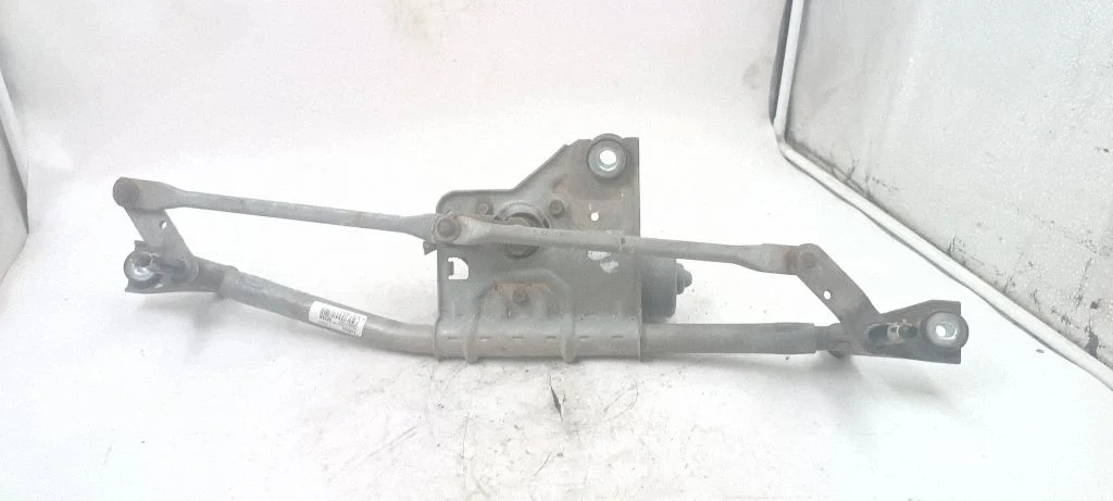 Front wiper linkage and motor W000017737