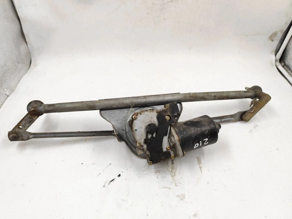 Front wiper linkage and motor 61611387404