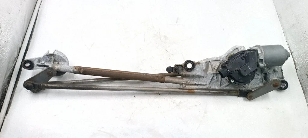 Front wiper linkage and motor 159300