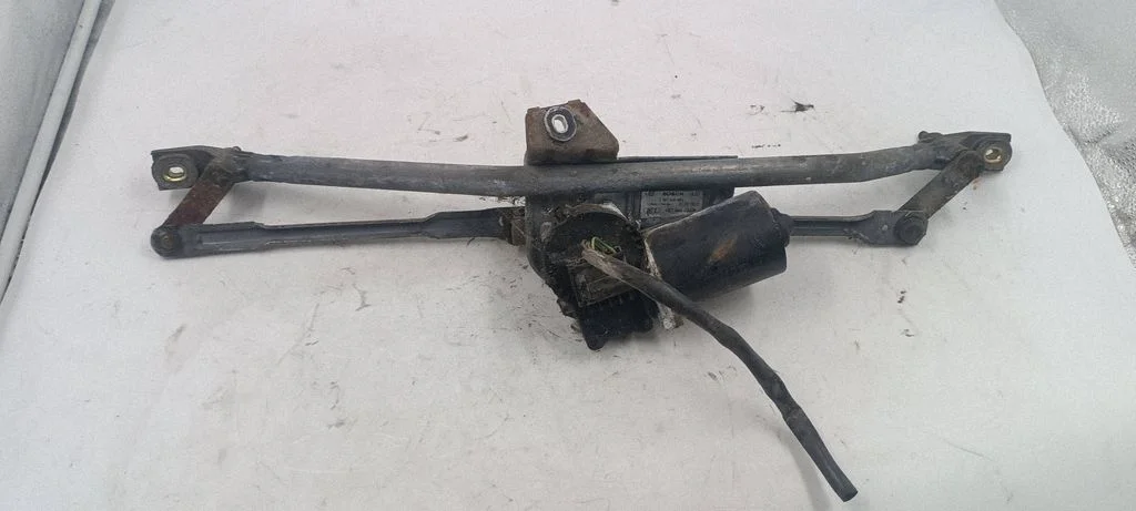 Front wiper linkage and motor 4B1955023B