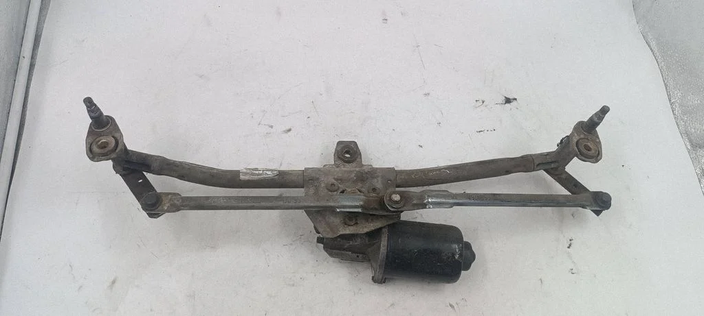 Front wiper linkage and motor – Seat Toledo I (1L) (1991-1999)