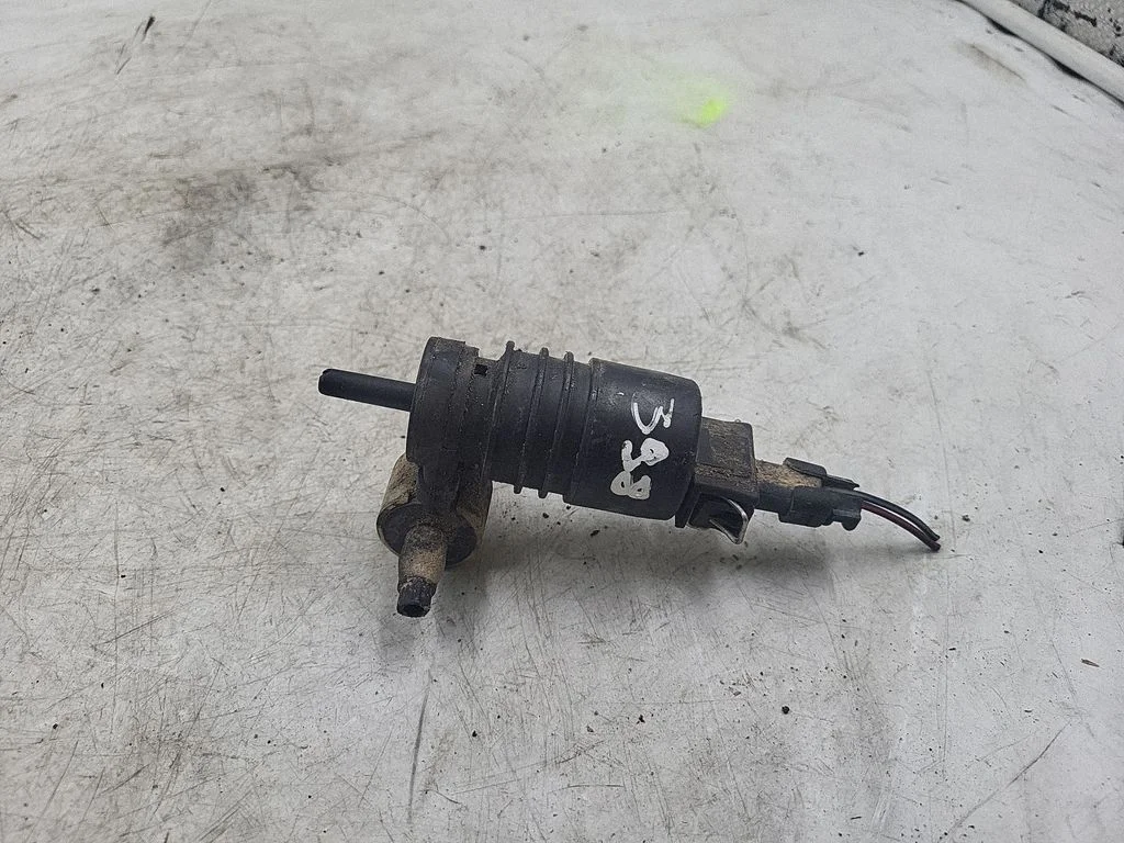 Windscreen/windshield washer pump