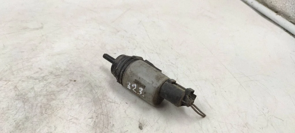 Klaasipesuvedeliku pump (klaaside) 23557610