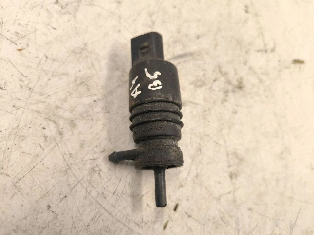 Windscreen/windshield washer pump