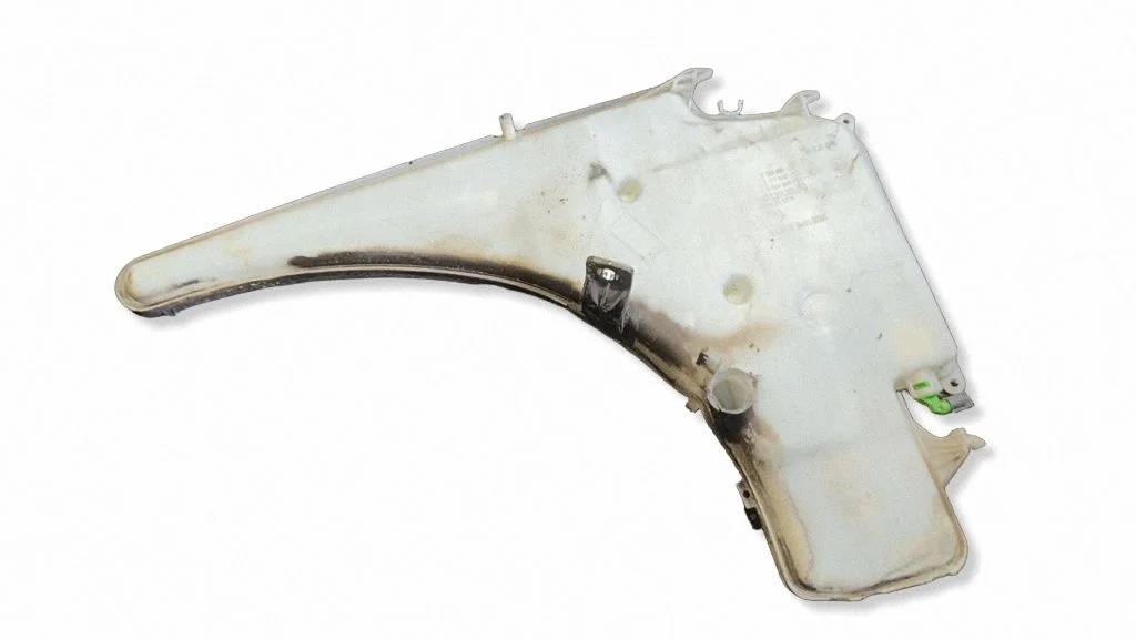 Windshield washer fluid reservoir/tank – BMW 3 Series E90 E91 (2005-2012)