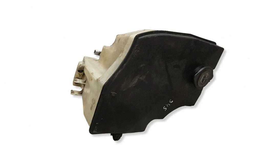 Windshield washer fluid reservoir/tank – BMW X3 E83 (2003-2010)