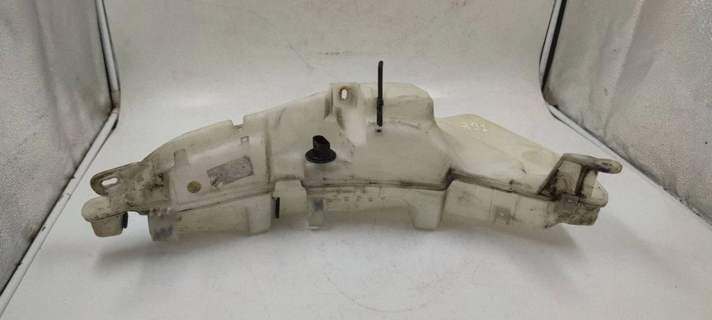 Windshield washer fluid reservoir/tank 4f0955453