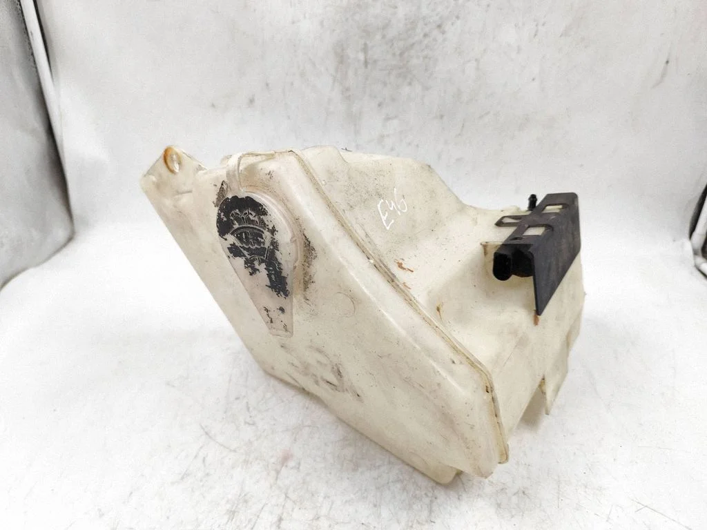 Windshield washer fluid reservoir/tank 616783628089