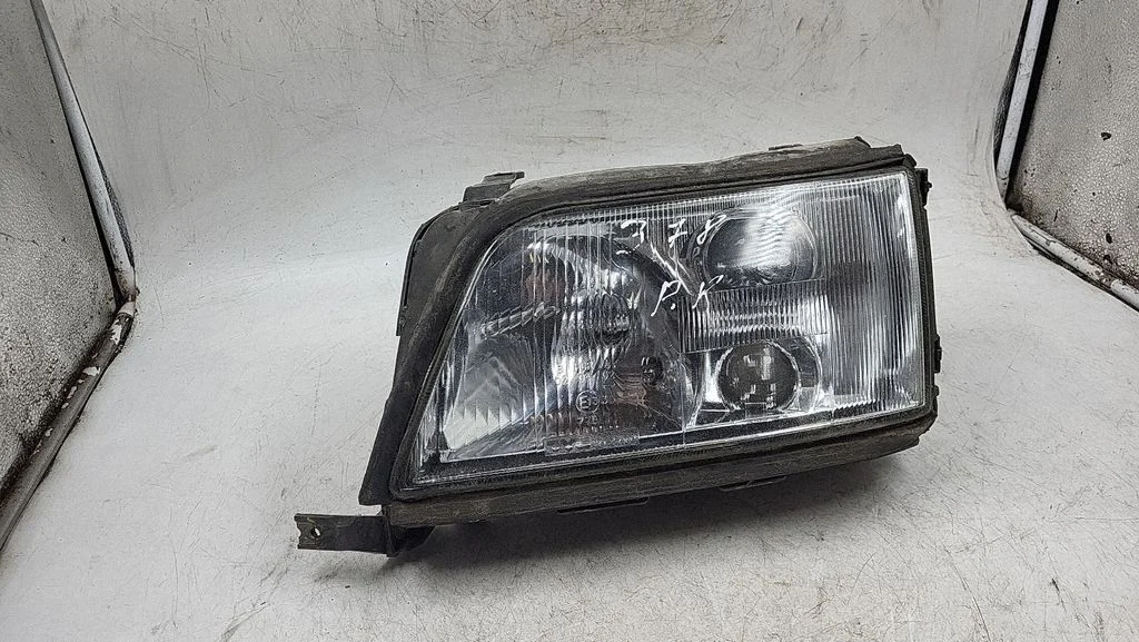 Headlight/headlamp – front left