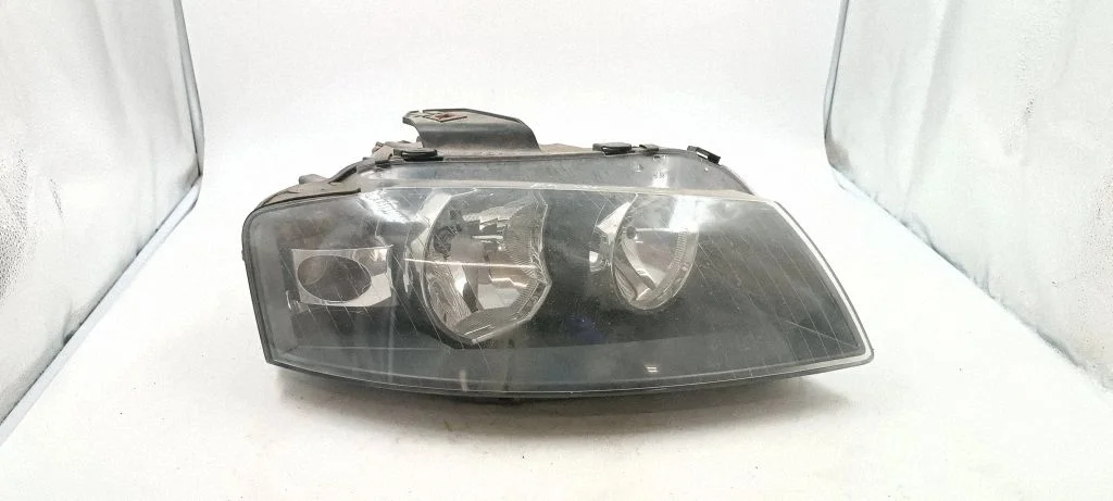 Headlight/headlamp 1305239225