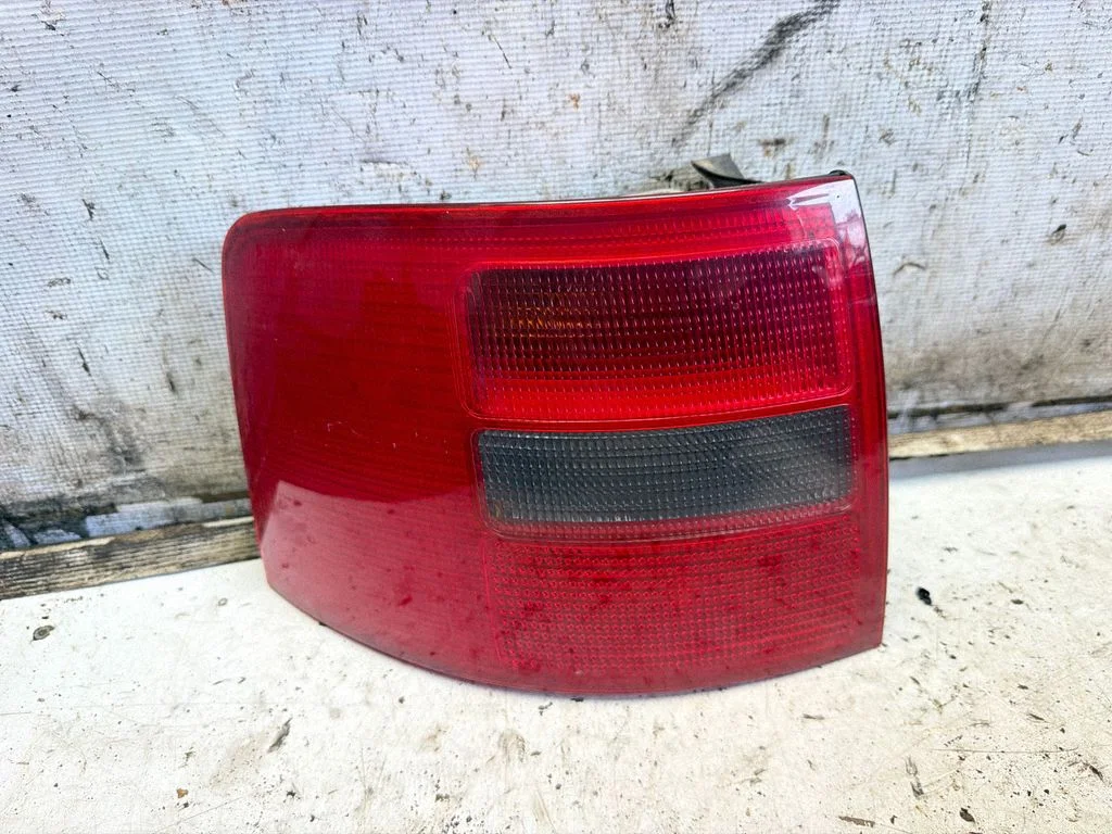 Rear/tail lights – Audi A6 Allroad C5 (1999-2005)