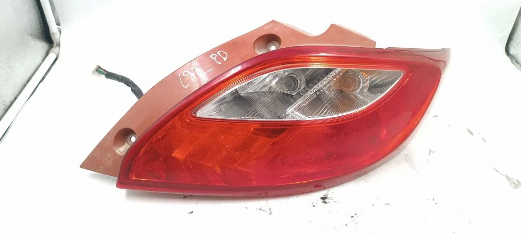 Rear/tail lights D65151150