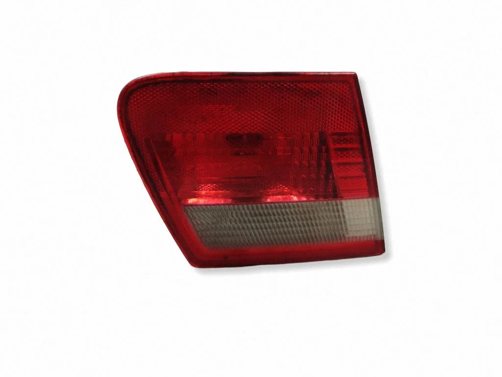 Tailgate rear/tail lights 6907937