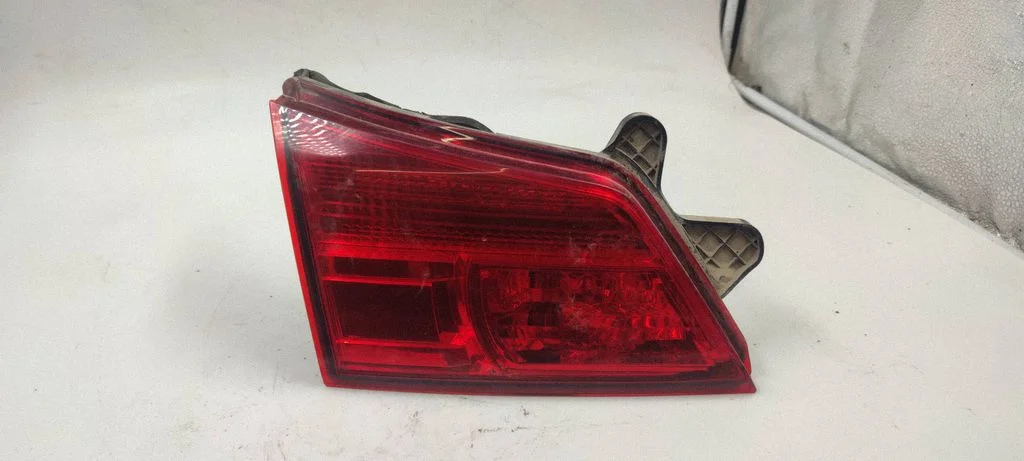 Lampa tylna w klapie 028620073