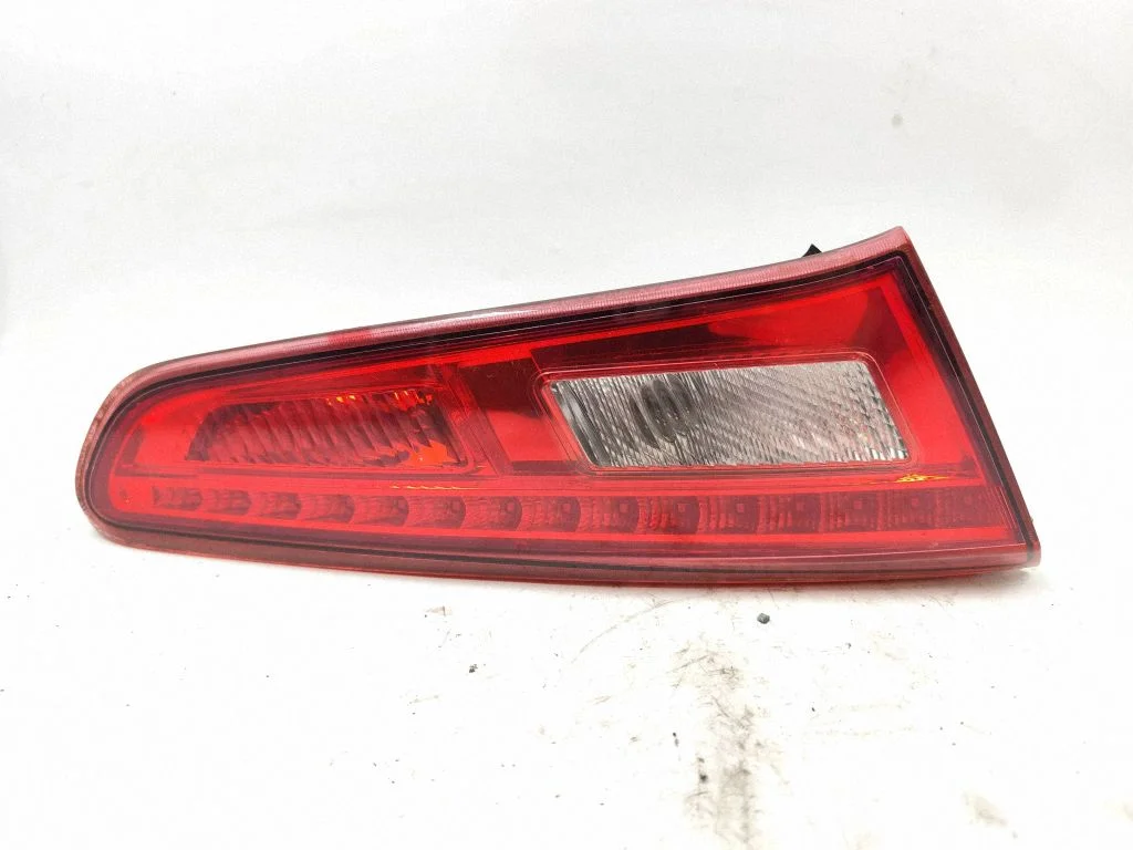 Tailgate rear/tail lights 50531133